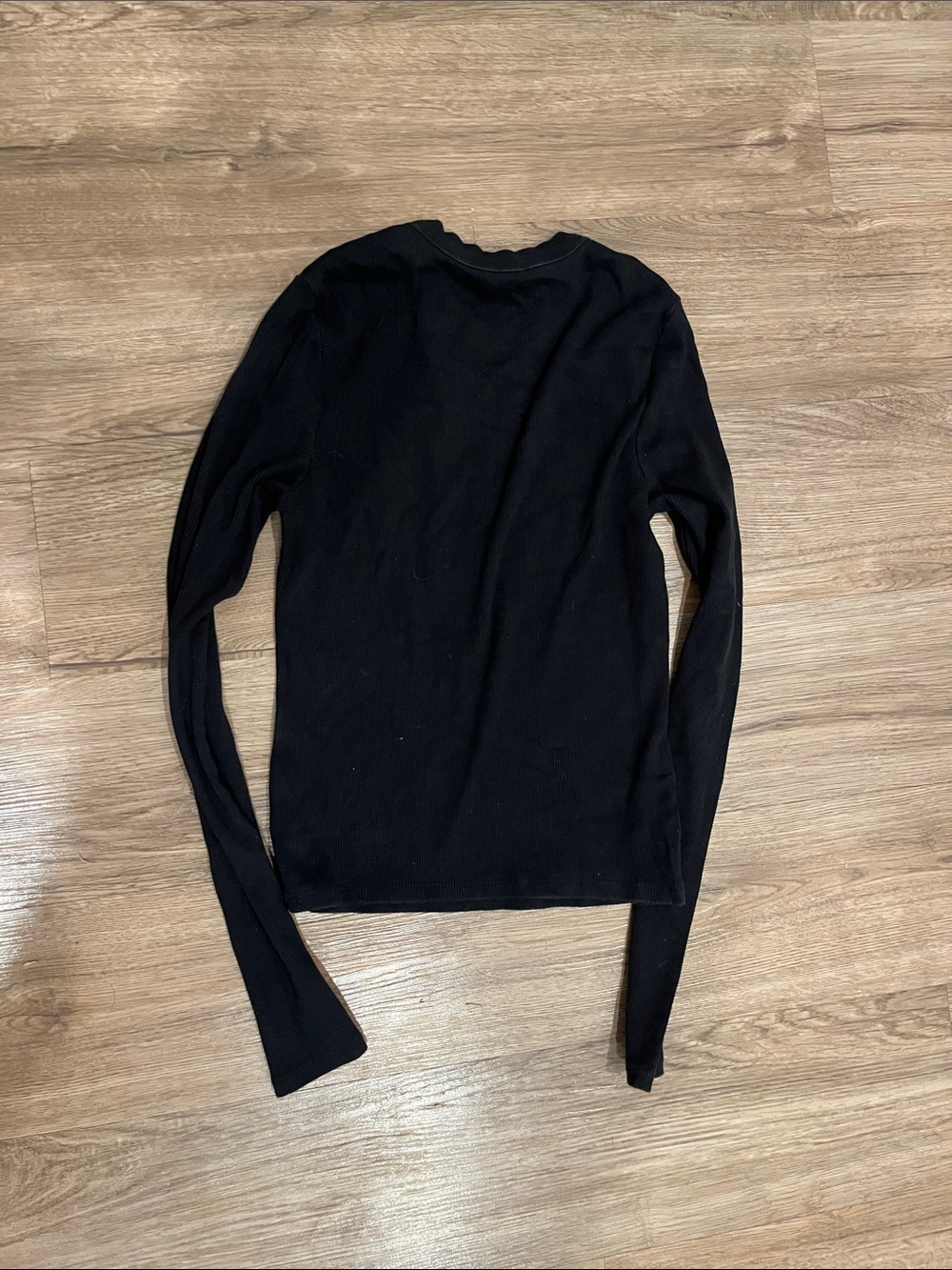 Black Ribbed Abercrombie long sleeve - Picture 3 of 3